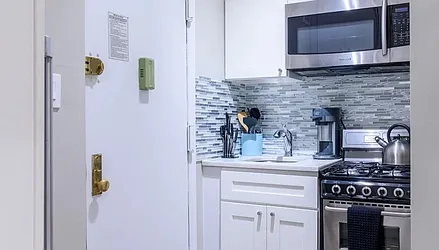 Rented by Urban Real Estate Property Group Inc