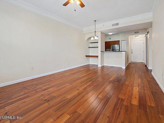 3rd image of 10435 MIDTOWN Parkway #164