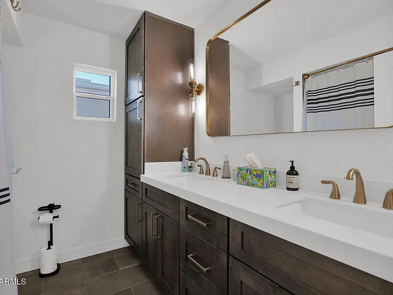 7629 N Via De Los Ninos — Photo 20