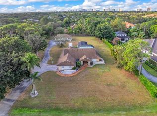 561 Ridge Dr, Naples, FL 34108