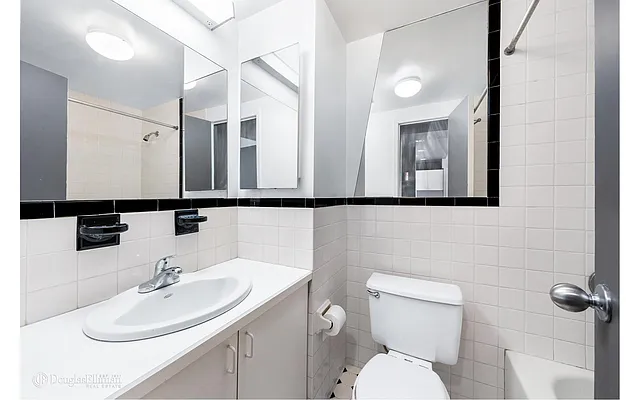 Rented by Douglas Elliman | media 16