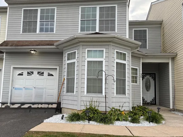 26 Heals Farm Rd, Burlington Township, NJ 08016