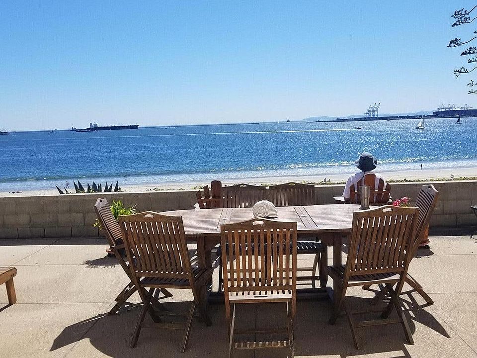 patio just steps away. Have breakfast, lunch, and dinner with this view.