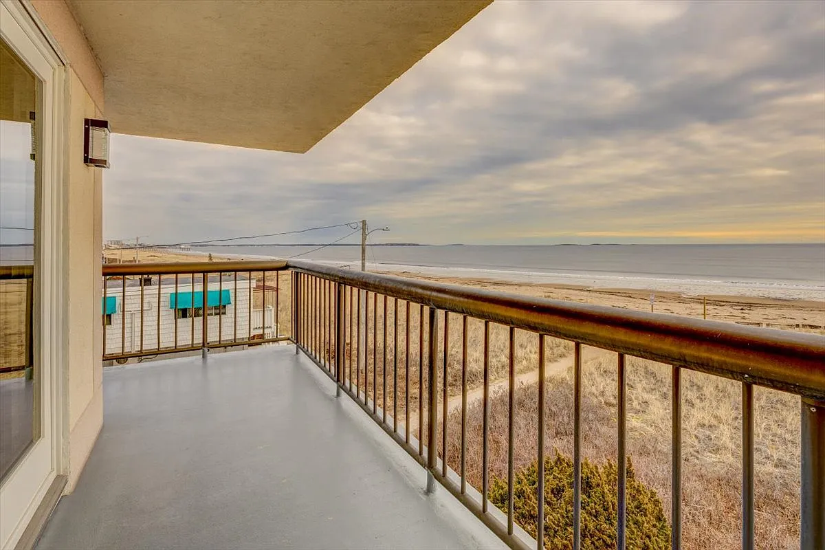 2 bed, 1156 sqft, $2,500 — Photo 2