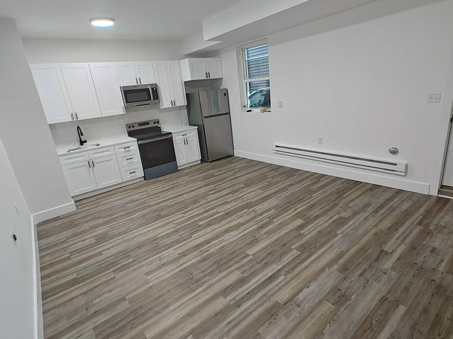 2 bed, $2,300 — Photo 4