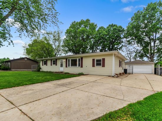 2938 Bryant St, Portage, IN 46368