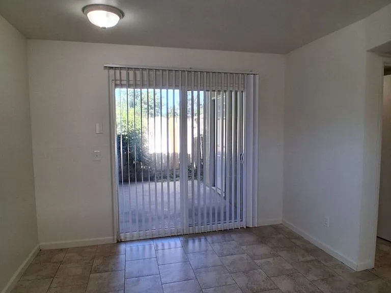 1505 E. Yale Ave. — Photo 10