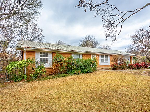 5th image of 126 Mundy Dr