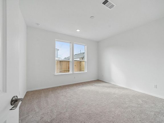 3rd image of 21618 Fox Gully Ln