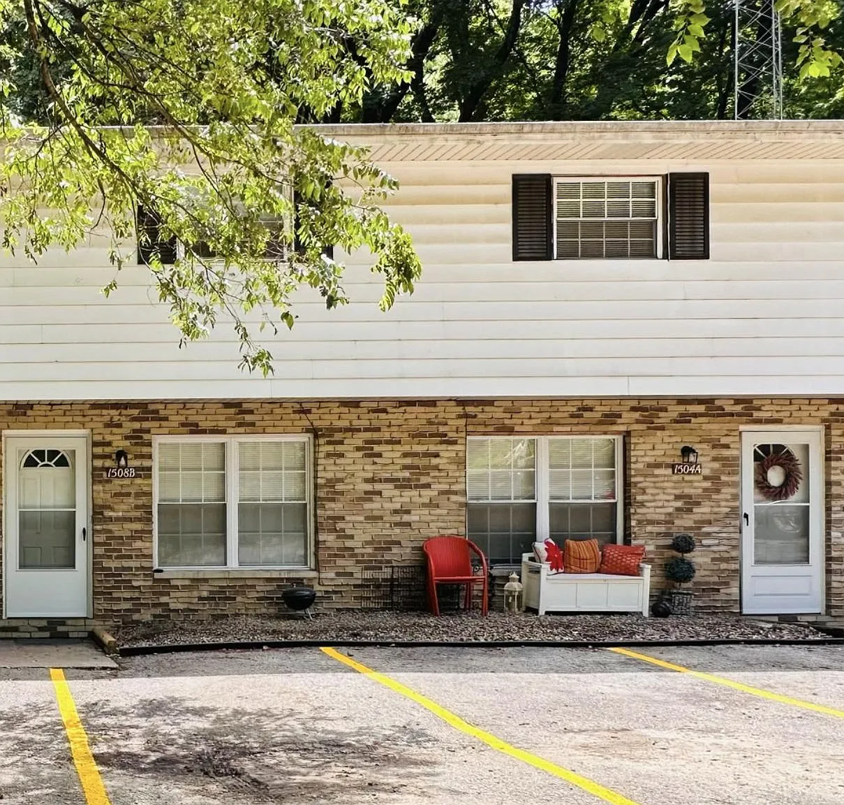 2 bed, 1.5 bath, 1000 sqft, $1,150 — Photo 2
