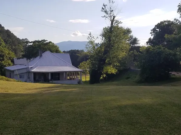 195 Vine St, Copperhill, TN 37317