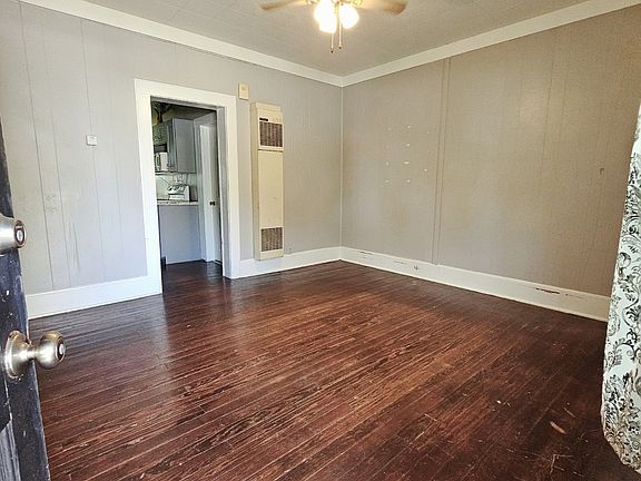 4th image of 117 N Avenue A