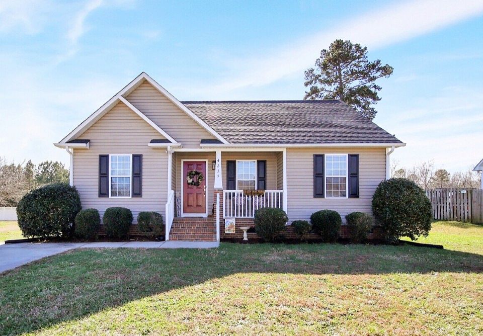 1st image of 4225 Cornelia Ln