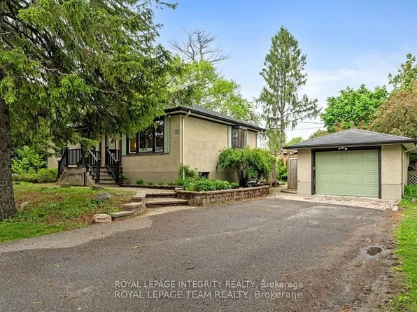 80 Saint Claire Ave, Ottawa, ON K2G 2A6