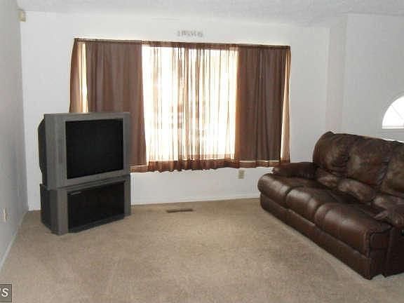 5th image of 2902 Golden Fleece Dr