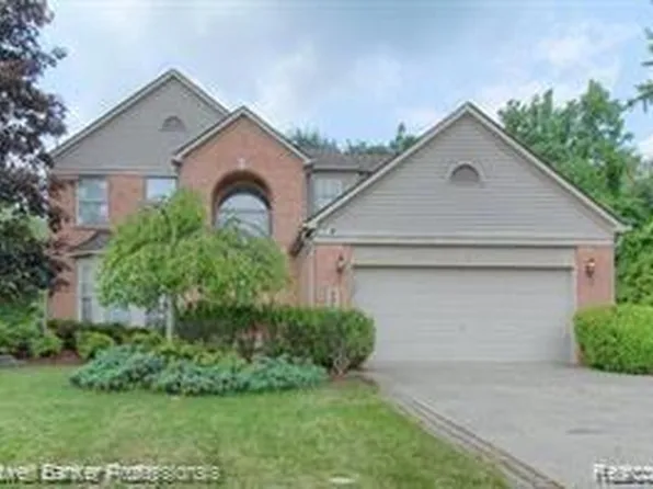 8842 Stonebridge Ct, Van Buren Township, MI 48111