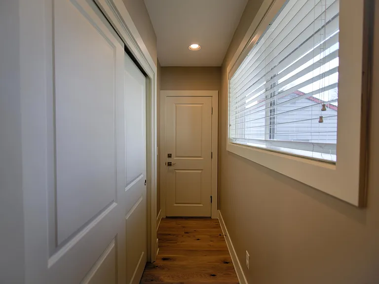 12980 NW Westlawn Ter — Photo 37