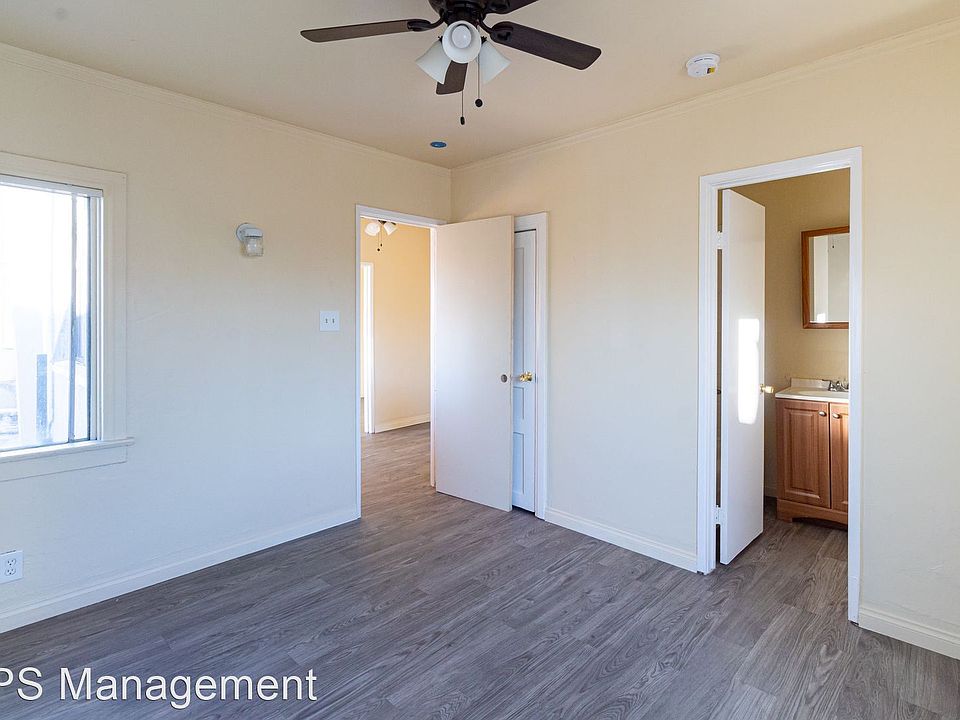 1st image of 424 1/2 W 108th St #10625646