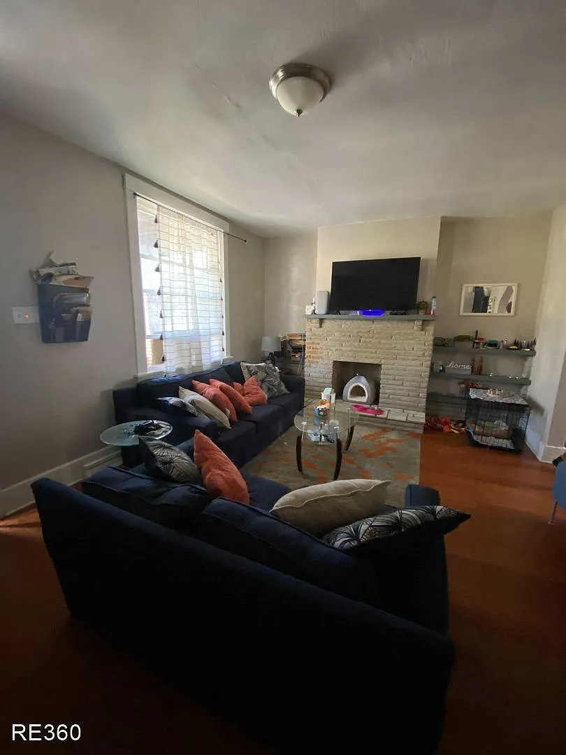 36 Pasadena St photo 1
