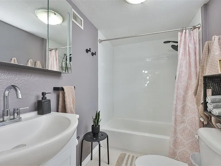 2575 S Himes Ave #A — Photo 5