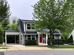 5709 Crawford Dr, Rockville, MD 20851