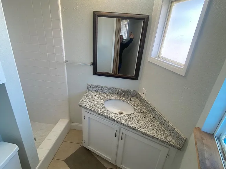 1501 S Farragut St — Photo 10