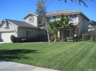 6808 Winter Night Ct, Fontana, CA 92336