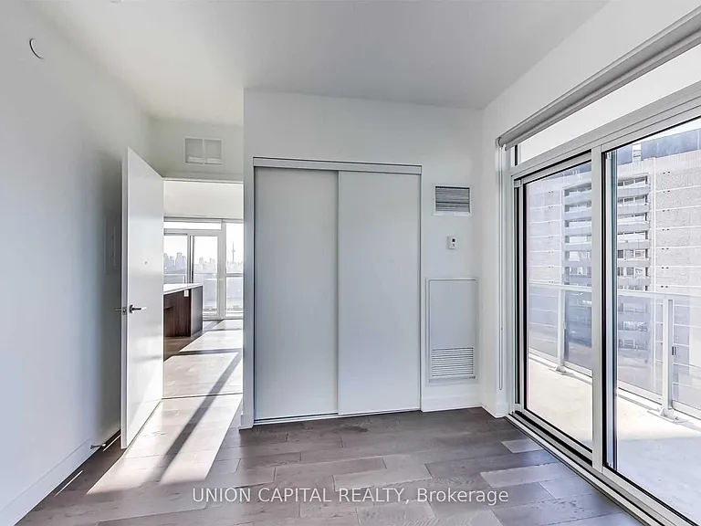 501 Saint Clair Ave W #1507 — Photo 23