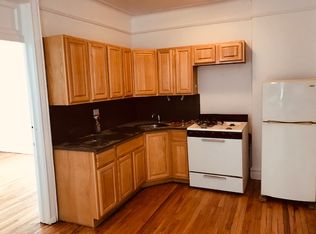 23-20 29th Ave #1R, Astoria, NY 11102