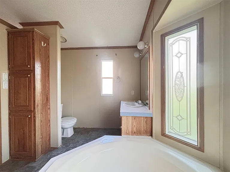 1671 US Highway 190 #B — Photo 6