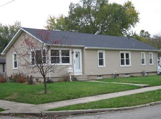 1131 Sycamore St, Ottawa, IL 61350