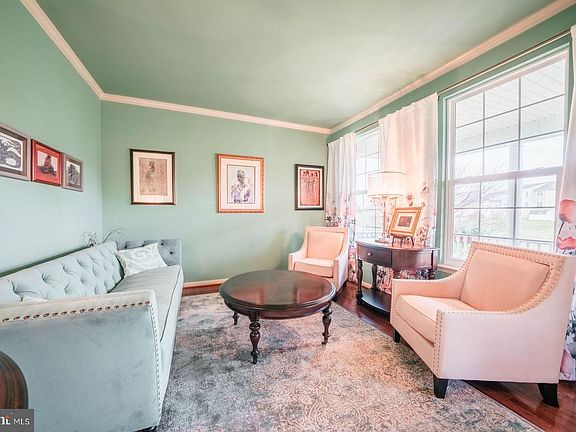 2nd image of 14015 Belle Ave