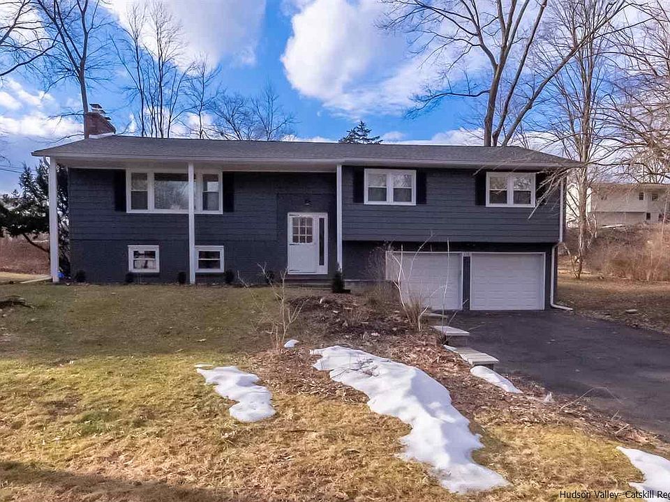 1st image of 116 Fairway Dr