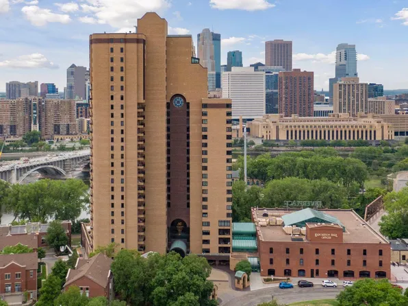 110 Bank St Unit L2401, Minneapolis, MN 55414