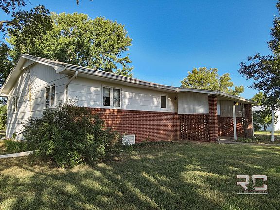 2nd image of 893 Comanche Rd