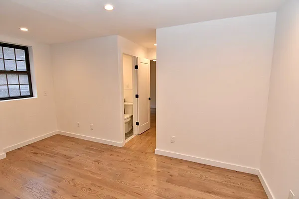 Rented by Bohemia Realty Group | media 4