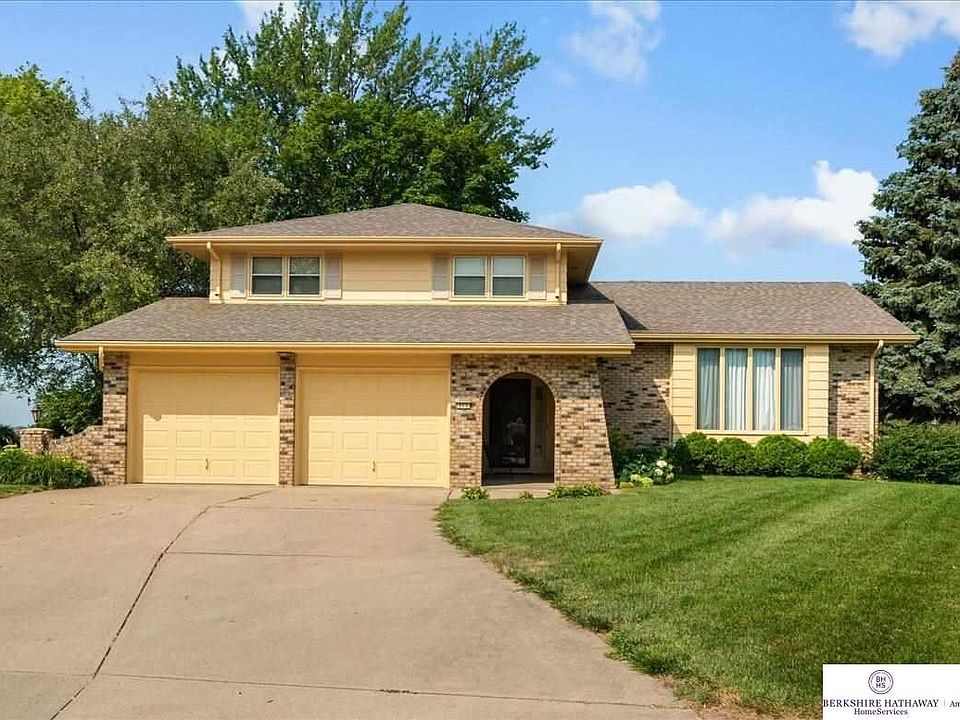 1st image of 313 Sherwood Cir