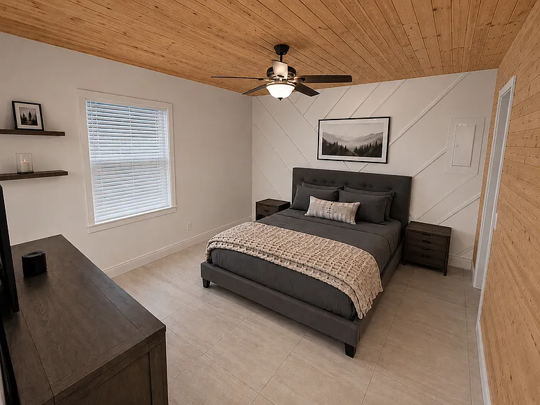1086 SW Sarto Ln — Photo 3