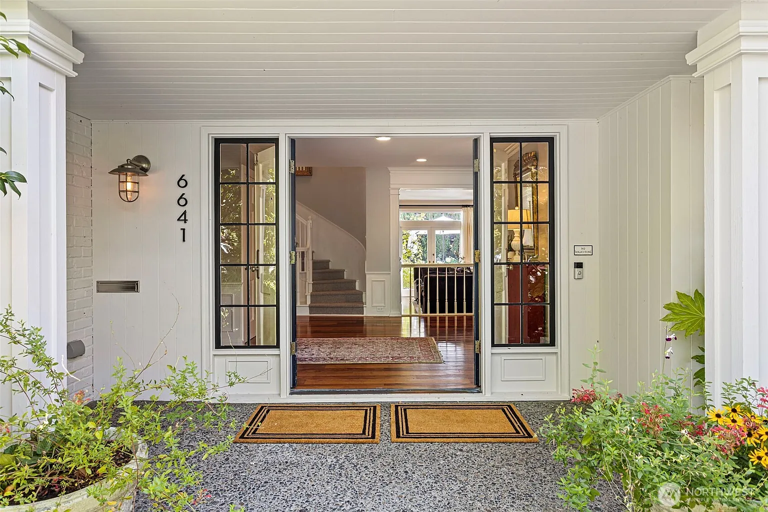 6641 NE Windermere Road photo 1