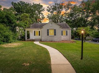 1417 Seminole Dr, Greensboro, NC 27408