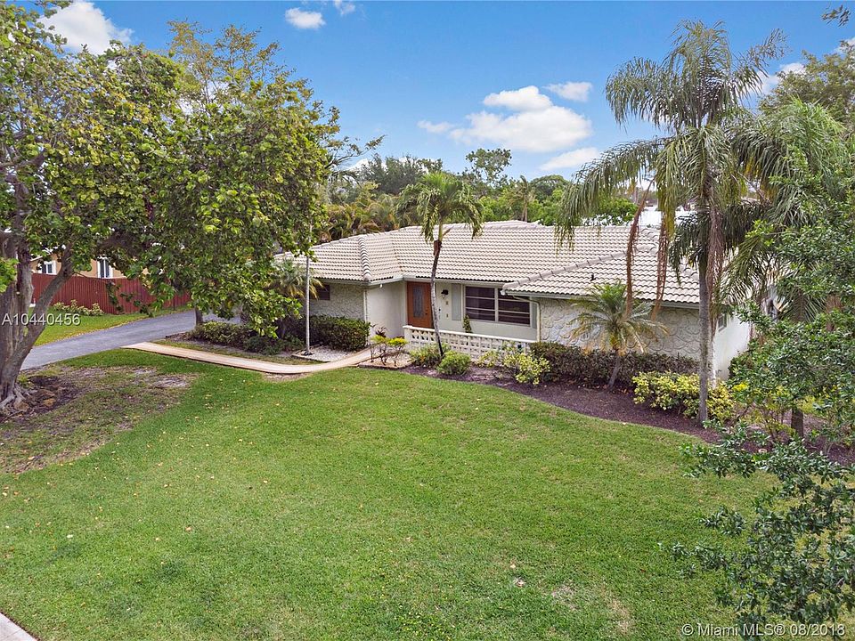 1st image of 3071 NW 107th Ave