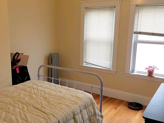 5th image of 228 Cedar St #3