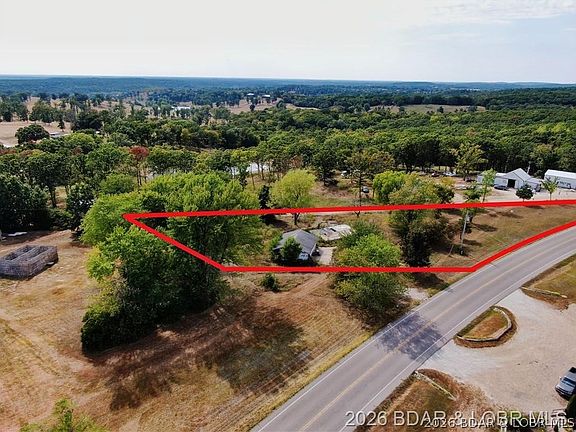 2nd image of 27 Russell Loop