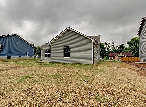 2nd image of 617 Woodhaven Dr