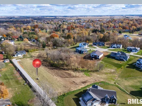 27115 181st Ave, Long Grove, IA 52756