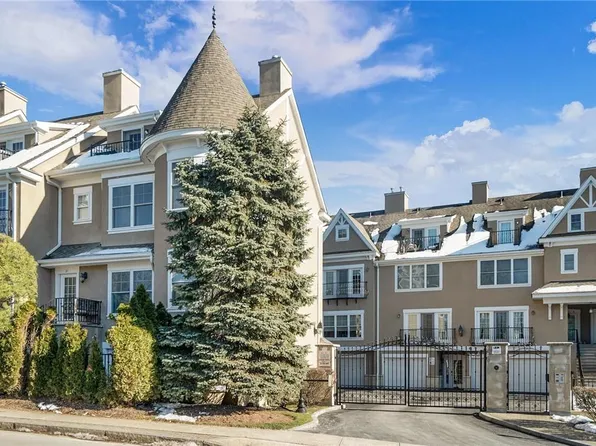 80 Old Boston Post Road #21, New Rochelle, NY 10801