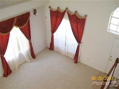 3rd image of 18165 Sandy Pointe Dr