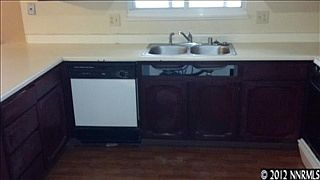 2nd image of 1295 E Huffaker Ln