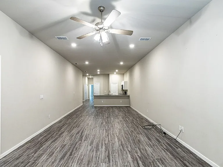 1901 Langford Ave #B — Photo 17