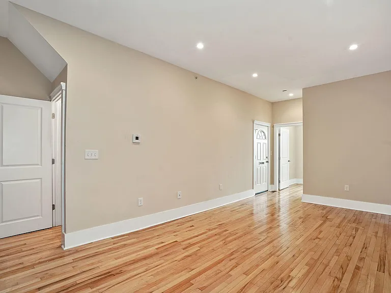28 Florida Ave NE #1 — Photo 5